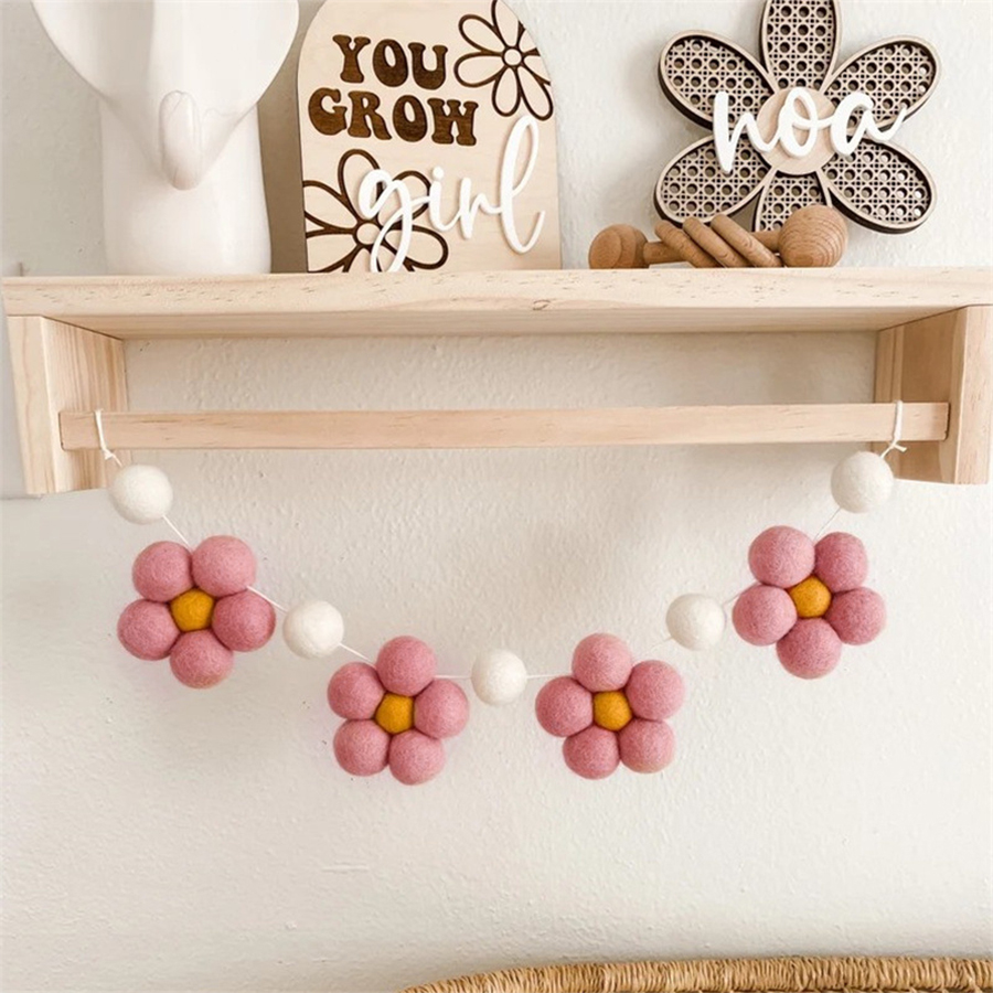 Baby Nursery Garland - Handgefertigte Gänseblümchen-Girlande aus Filz, böhmische Babyzimmer-Kinderzimmer-Dekoration,