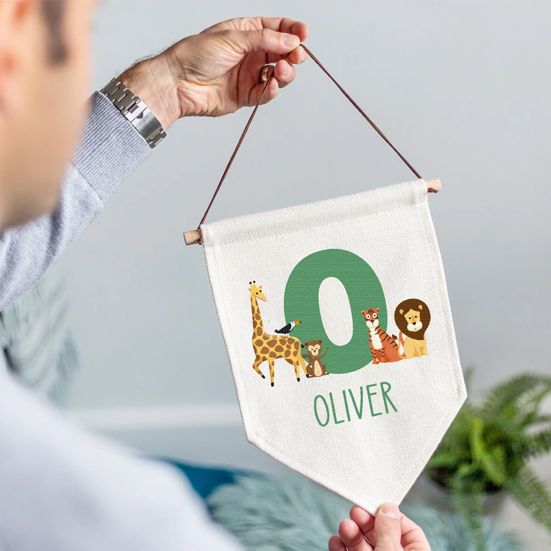 Baby Nursery Jungle Animals - Personalisierte Namens-Wimpelkette mit Dschungeltieren, Individuelles Wandbanner